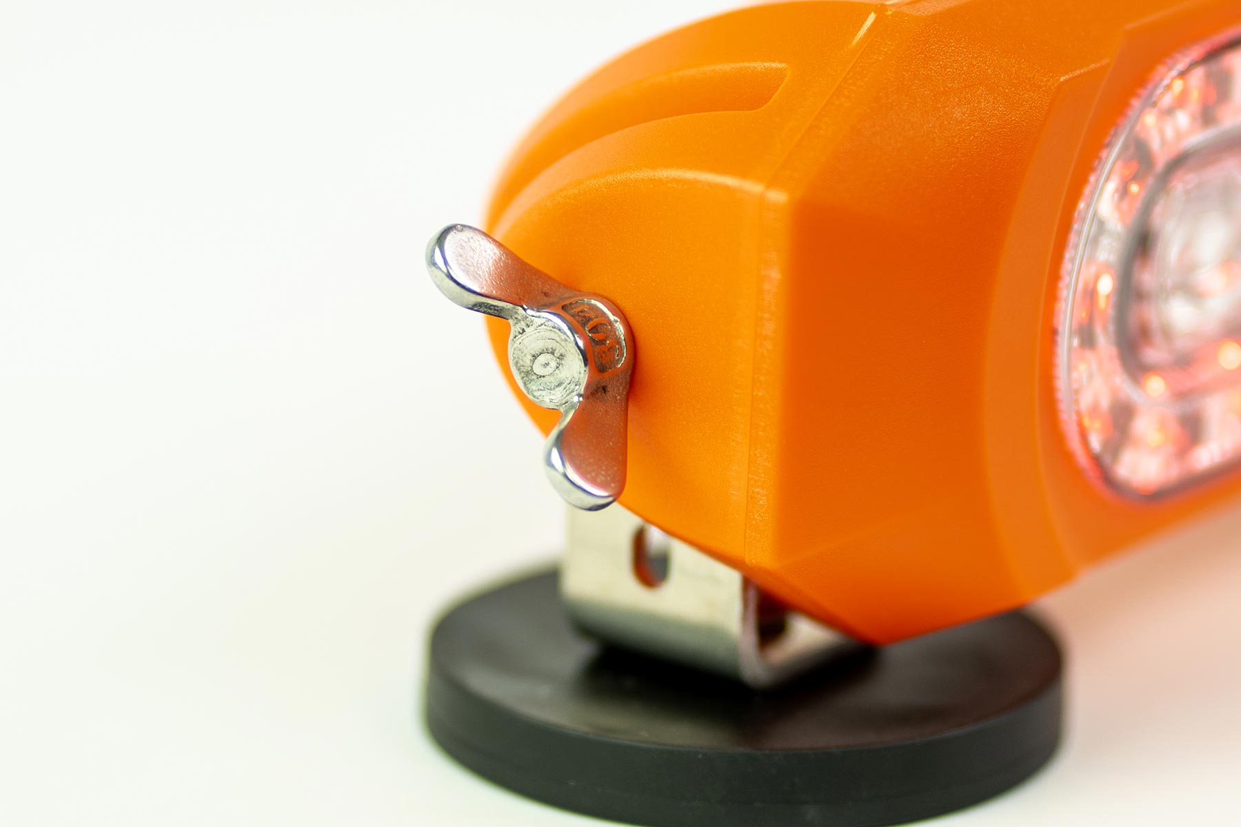 SafeAll Striker Tow Light