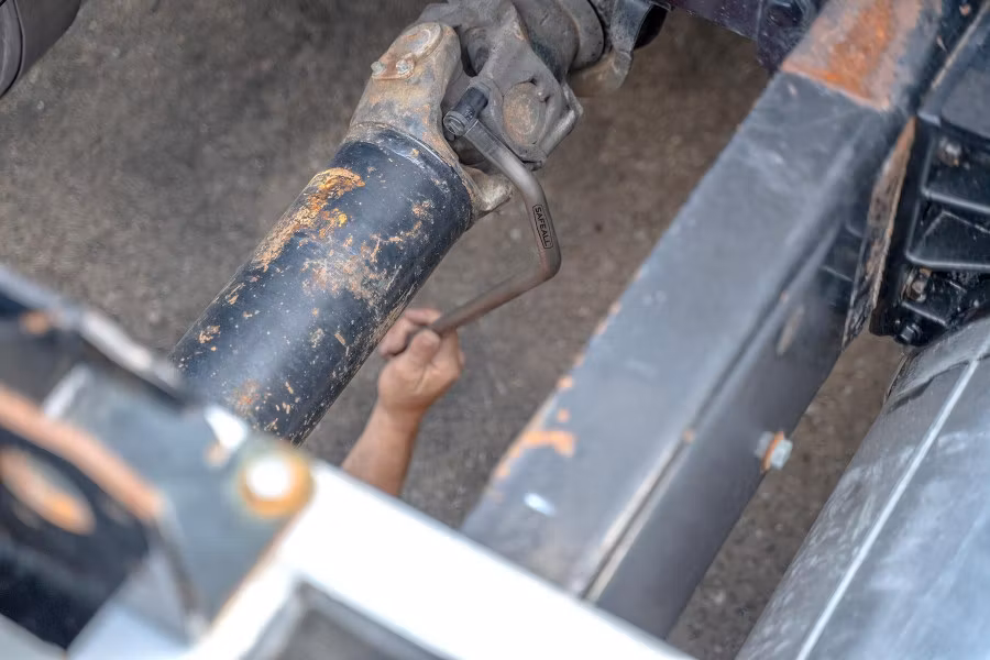 SafeAll Universal Driveline Breaker Tool