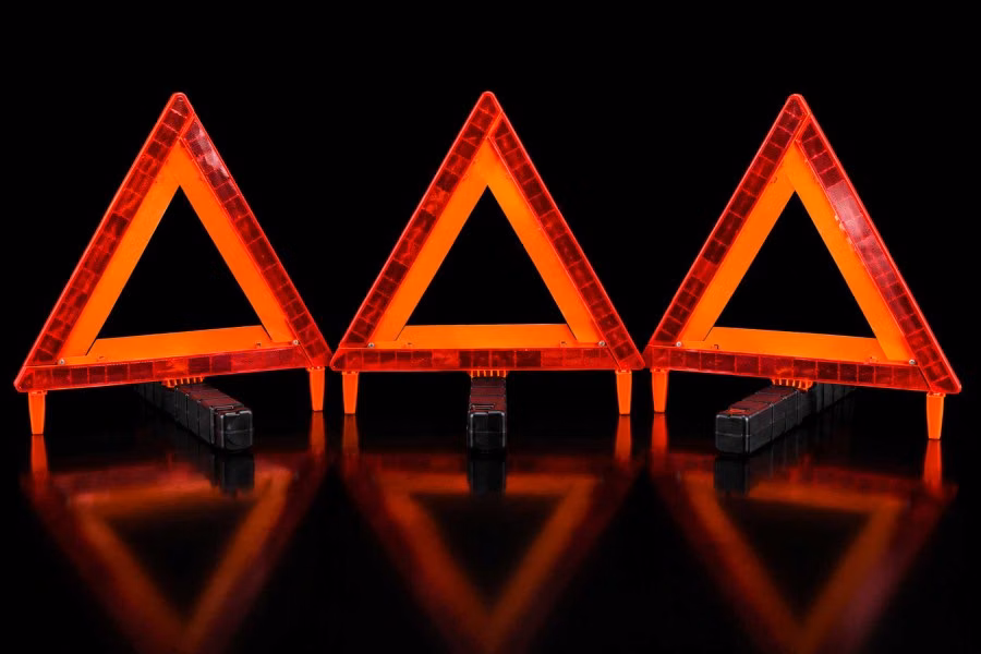 SafeAll Reflective Triangle Kit